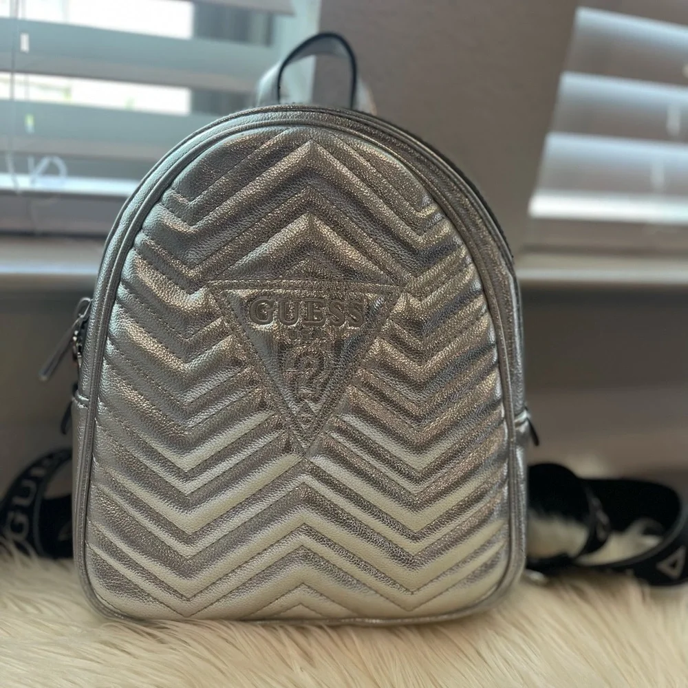 GUESS‎ ZANA Sliver Backpack
